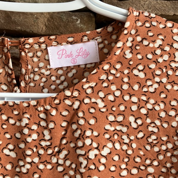 Pink Lily Dress - Picture 2 of 6